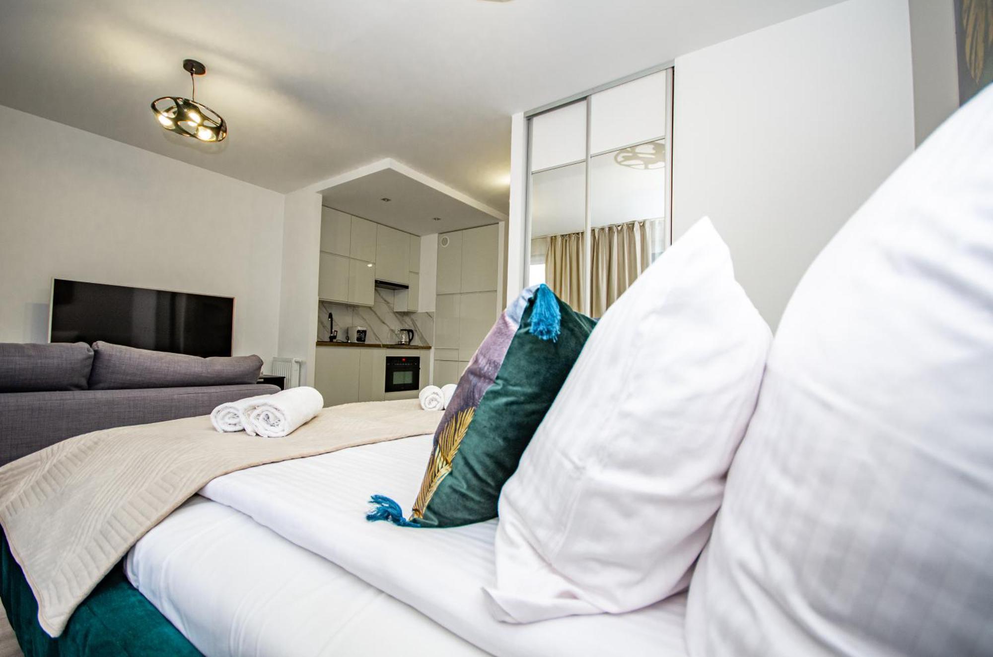 Inpoint Zablocie Modern Apartments For Work&Travel Cracóvia Exterior foto